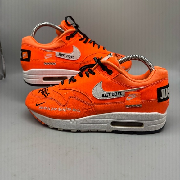 just do it air max 1 mens